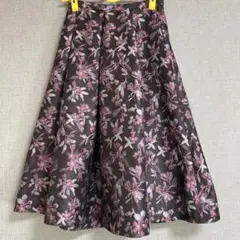 【送料込み】anatelier フレアスカート 花柄 茶色 36（S相当）サイズのサムネイル