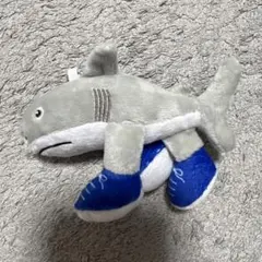 イタリアンブレインロット　トララレロトラララ　サメ スニーカー　ぬいぐるみ