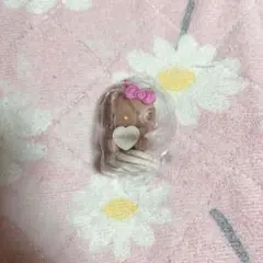 ハローキティ カプセルトイ　リボン付きカプセルトイ　ホイップクリームマスコット