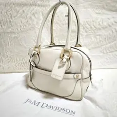 Item thumbnail for item 793c1c0f-9f6a-407b-8e7e-08579d0005d2