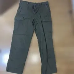 カーゴパンツ　カーキ