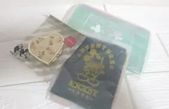 Disney♡(◍˃ᗜ˂◍)ノフラワーリング✨️コンパクトミラー＋ミニポーチ②点