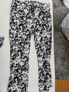 kolwin 花柄ゴルフパンツ 15号 LL相当 モノトーン ストレッチ