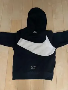 Nike フード付きトレーナーとジョガーパンツセット