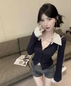 ネイビー チェック柄襟付きニット