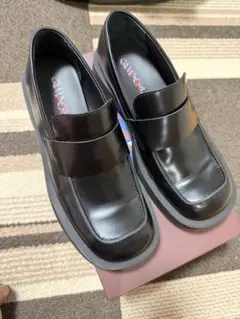CAMPERLAB MIL スクエアトゥレザーローファー