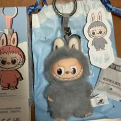 正規品 Pin for Love Labubu 【W】イニシャルミニラブブグレー