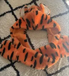 ディズニー　マフラーキャップ　ティガー