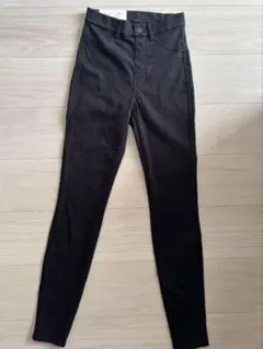 【新品未使用】ヒートテックウルトラストレッチレギンスパンツ　ブラック