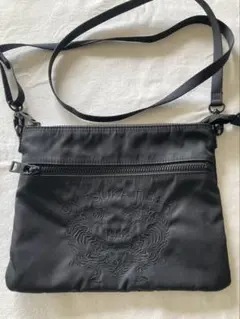 オニツカタイガー サコッシュ ショルダー ポーチ 刺繍 ナイロン