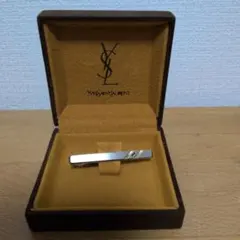 【美品】イヴ・サンローラン　ネクタイピン　箱付