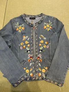 BRILLANTE 刺繍入り　花柄　デニムジャケット