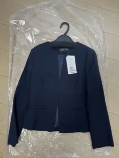 INDIVI 新品ノーカラージャケット ネイビー5号サイズ