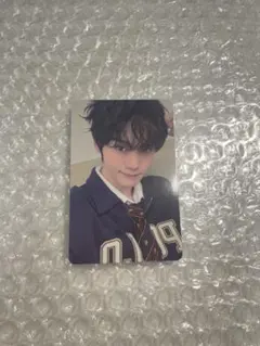 ゼベワン シーグリ トレカ pluschat ギュビン