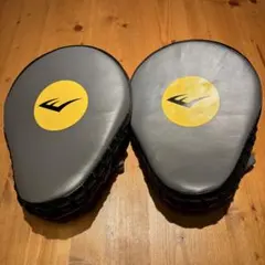 Everlast Evergel Mantis Punch Mitts ミット