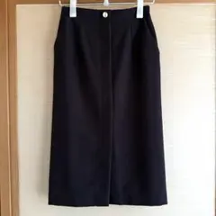 ナチュラルビューティーベーシック　ダークブラウンのタイトスカート　Sサイズ