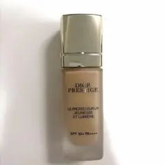 Diorプレステージ　ホワイト ル プロテクターUVルミエールBB01 30ml