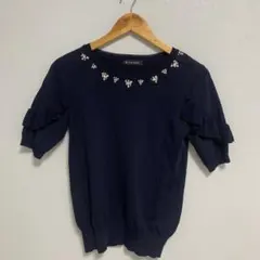 La scene privee ビジュー付きフリル袖カットソー ネイビー Lのサムネイル