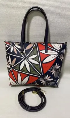 Tory Burch 幾何学模様の合成皮革 2WAYバッグ