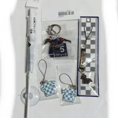 競馬 JRA ドウデュース グッズセット 勝負服ストラップ アクリルキーホルダー