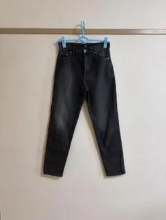 【GAP】DENIM ブラックテーパードデニムパンツのサムネイル
