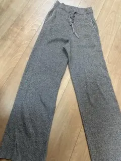 ユニクロニットパンツ