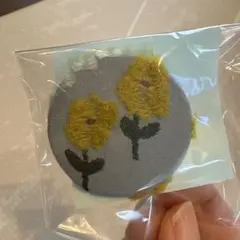 ミナペルホネン ブローチ