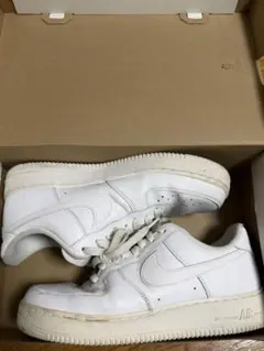 NIKE AIR FORCE 1 '07 ホワイト 27cm