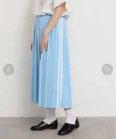 サイドライン ロングスカート