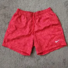 Nike ドット柄 ショートパンツ レッドのサムネイル