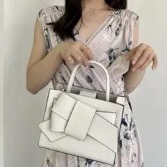 即購入可❤︎FRAY I.D ビジューリボンミドルバッグ ホリデー限定 