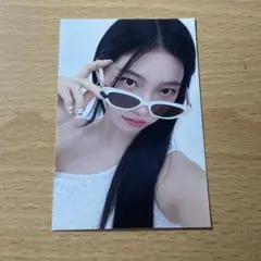 LE SSERAFIM カズハ UNFORGIVEN ラキドロ ユニバ トレカ