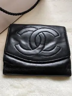 CHANEL 二つ折り財布 デカココマーク ラムスキン　ブラック　正規品のサムネイル