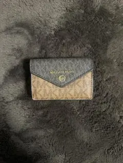 12/10まで値下げ中 MICHAEL KORS 三つ折り財布