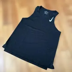 Nike AEROSWIFT ブラック タンクトップ M レディース