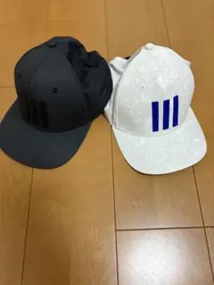 ストライプデザインキャップ 2点セット　アディダスゴルフ