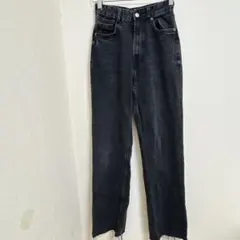 ZARA ハイウエスト ストレート デニム ブラック リヨセル混 34カットオフ