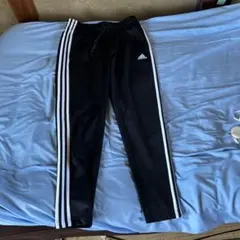 週末セールadidas ブラック ジョガーパンツ スリーラインレディースLL