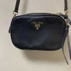 ブラック　ボディバッグ