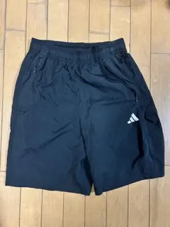 adidasアディダス メンズ ショートパンツ ブラック
