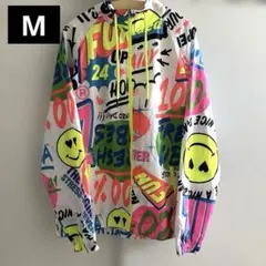 ZUMBA ズンバ 正規品 ナイロンパーカー ウインドブレーカー スマイル 総柄のサムネイル
