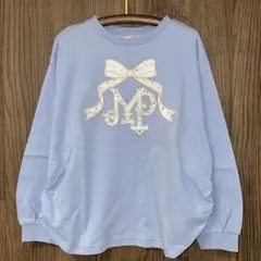 新品　メゾピアノ　リボンロゴアップリケ　長袖Tシャツ　ブルー　130cm