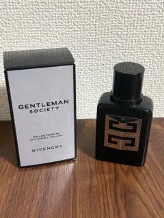 GIVENCHY GENTLEMAN SOCIETY オードパルファム　40mLのサムネイル