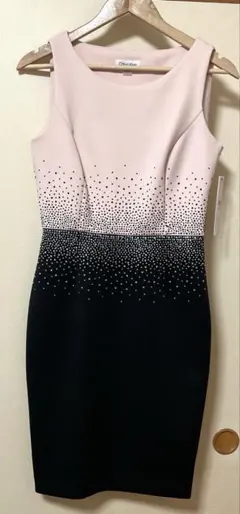 新品　カルバン・クライン　ビジュー付きワンピース サイズ米4