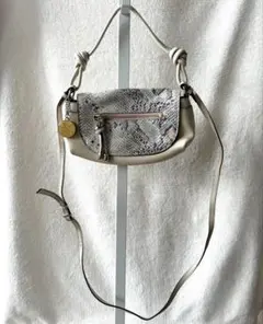 SAZABY♡サザビー　レザー　2way ショルダー　蛇型押し　斜め掛けのサムネイル