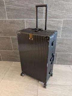 無印良品 キャリーケース 104L 大容量 ベージュ TSAロック ☆ - メルカリ