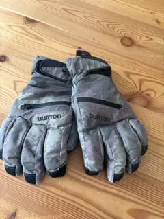 Burton 迷彩グローブ