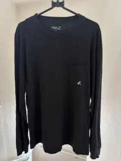 アニエスベー　長袖シャツ　ロゴ入り