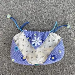 ハンドメイド花柄刺繍の布製巾着袋　20cm