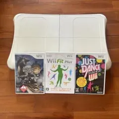 お値下げWii Fit Plus バランスWiiボードセットゲーム3本任天堂